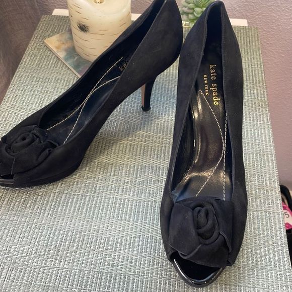 #159 Kate Spade Black Peep Toe Heels - Picture 1 of 1